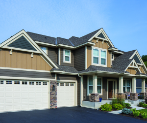 Read the article: 6 Colorful Ways to Compliment Neutral Trim & Siding