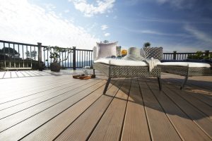 Read the article: 4 Ways to Create the Perfect Deck Retreat